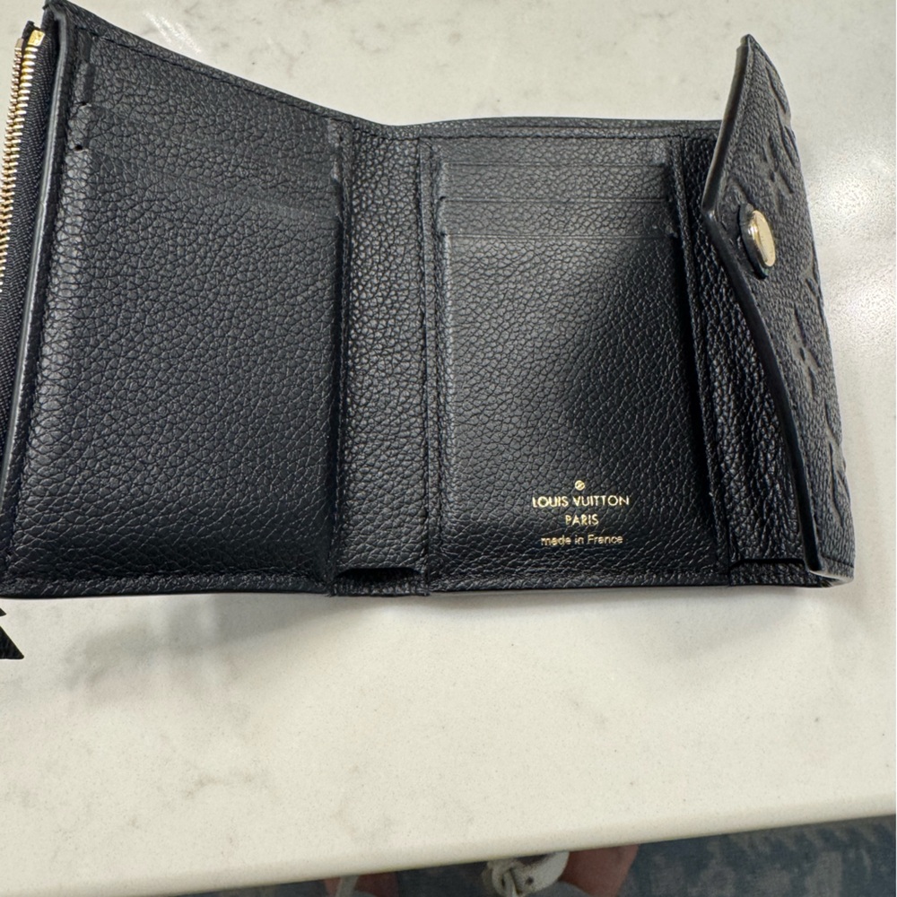 Louis Vuitton Black Victorine Wallet - Picture 4 of 9